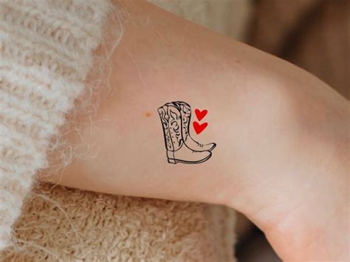 12 Cowboy Boot Tattoo Ideas That Are Undeniably Cute