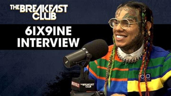 6ix9ine Explains Why He Won't Help His Homeless Father