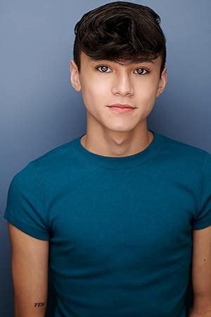 Adrian Matthew Escalona Age and Wikipedia – More On His Parents Ethnicity and Family