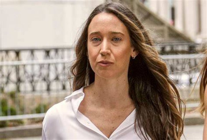 Adriana Henao- Net Worth, Age, Husband, Ethnicity, Height, Career