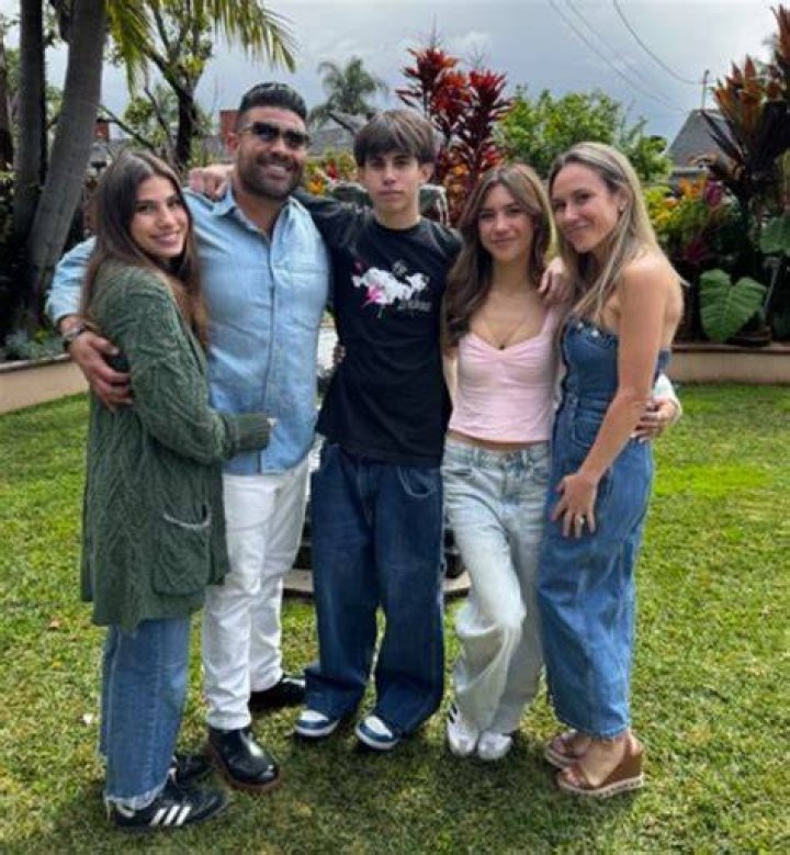 Age, height, family, siblings, boyfriend, work, net worth |
