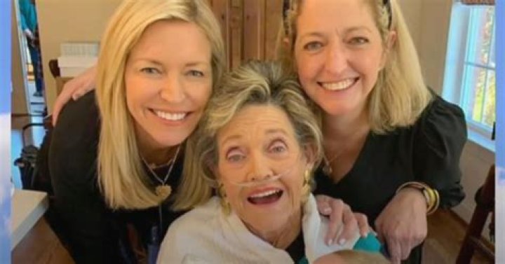 Ainsley Earhardt Mother: Meet Dale Earhardt