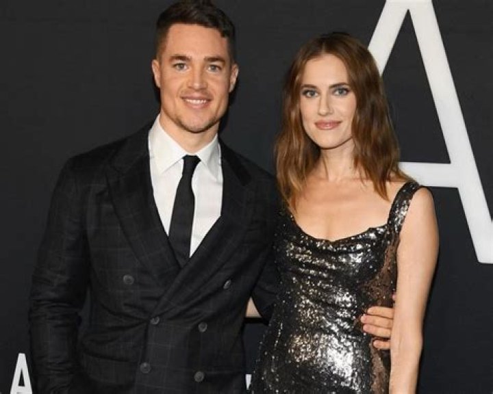 All You Need To Know About Alexander Dreymons Family