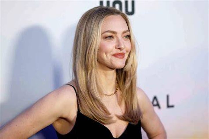 Amanda Seyfried Height: The Surprising Truth |