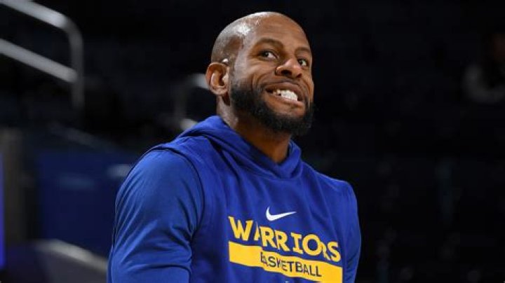 Andre Iguodala's Contract Negotiations With Grizzlies And Lakers