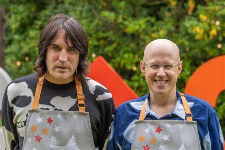 Bake Off's Noel Fielding reveals why working with Matt Lucas was 'difficult' in candid comment
