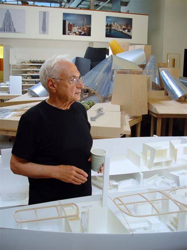 Berta Isabel Aguilera: Everything About Frank Gehry's Wife