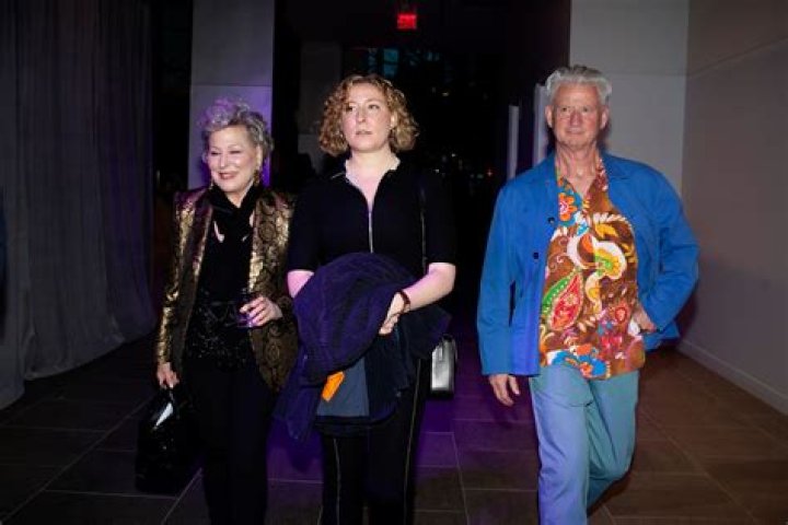 Bette Midler parents: Ruth Schindel, Fred Midler