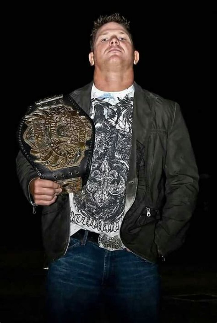 Bio, WWE & Net Worth [2023 Update]- Players Bio ·