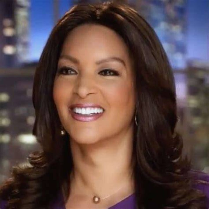 Cheryl Burton- Age, Net Worth, Height, Husband, Career, Ethnicity ·