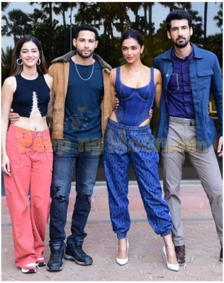 Deepika Padukone Height ·
