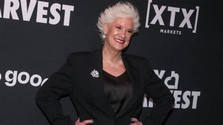 Discover Anne Burrell's Height Revealed