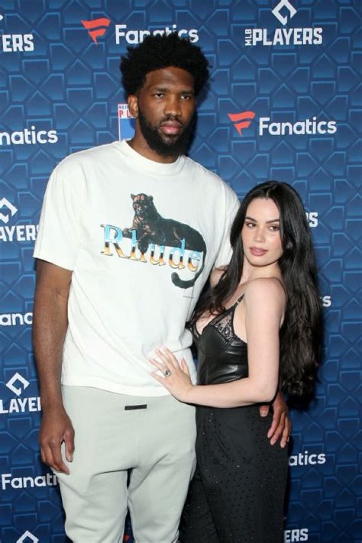 Discover The Enduring Influence Of Anna De Paula, "embiid Gf"
