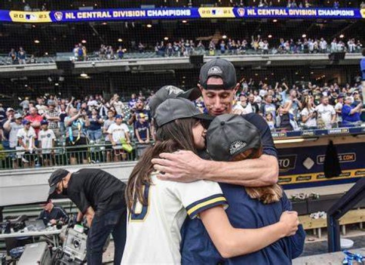Discover The Identity Of Craig Counsell's Wife
