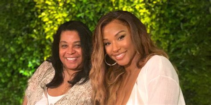 Discover The Secrets Of Savannah James' Parents