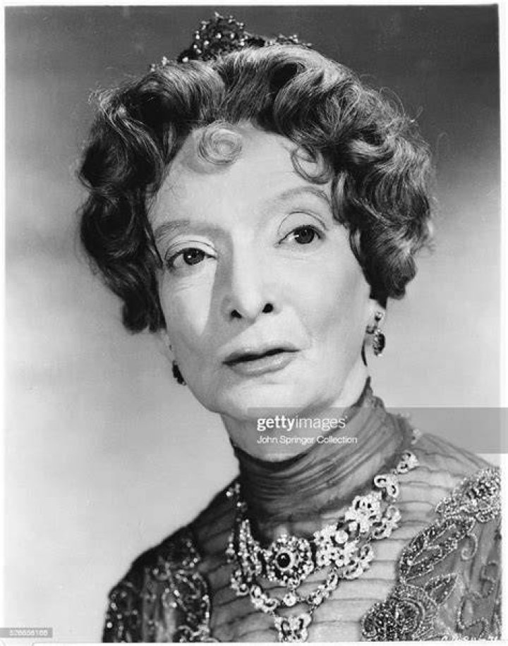 Discover The Unseen Impact Of Estelle Winwood's Spouse On Her Remarkable Career