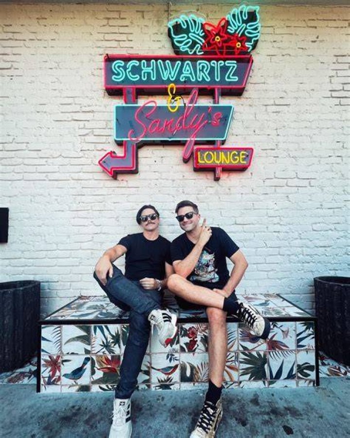 Discoveries In "schwartz And Sandy's Photos"