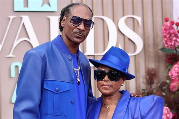 Discoveries Of "Snoop Dogg's Wife"