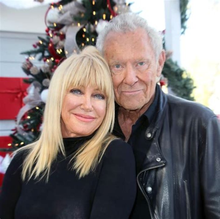 Does Alan Hamel Have Grandchildren?