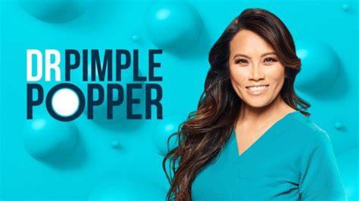 Dr Pimple Popper brings TLC to Instagram with oozing blackheads and whiteheads Thu 5 May 2022 1 ·