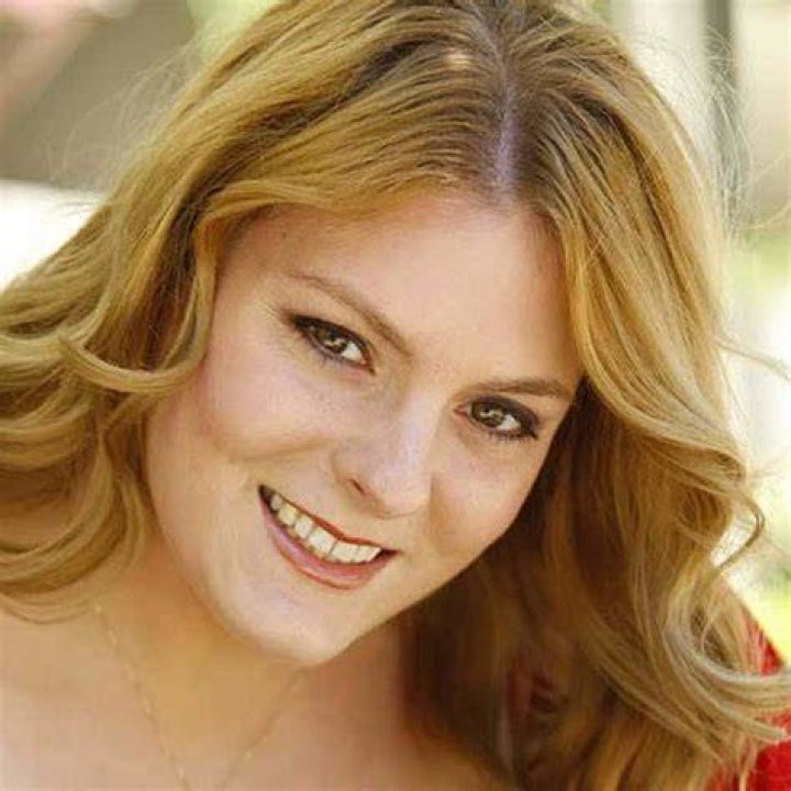 Emily Claire Dolenz: Everything About Micky Dolenz's daughter?