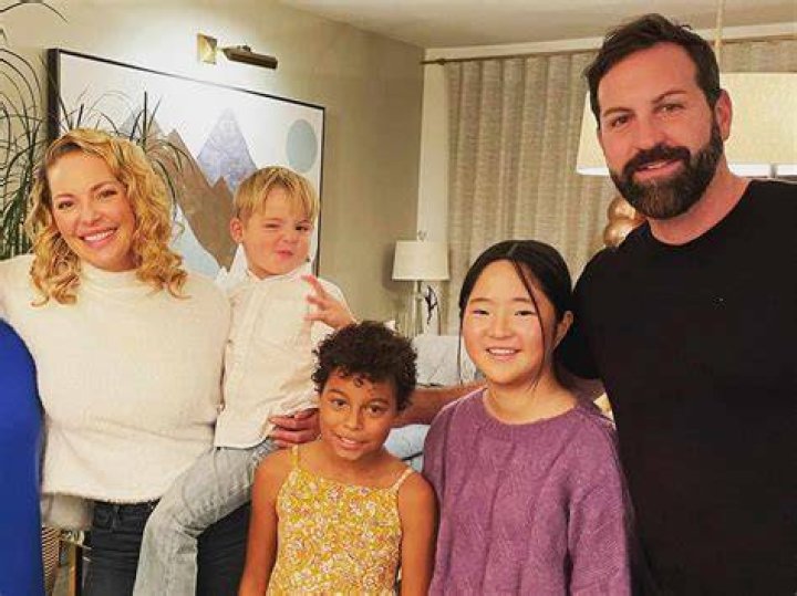 Exploring Josh Kelley And Katherine Heigl's Net Worth