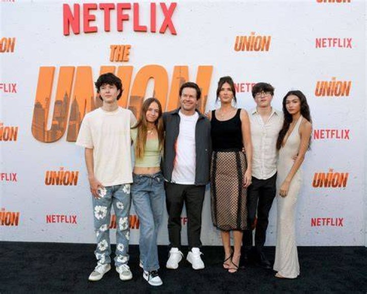 Exploring The Heights Of Rhea Durham And Mark Wahlberg
