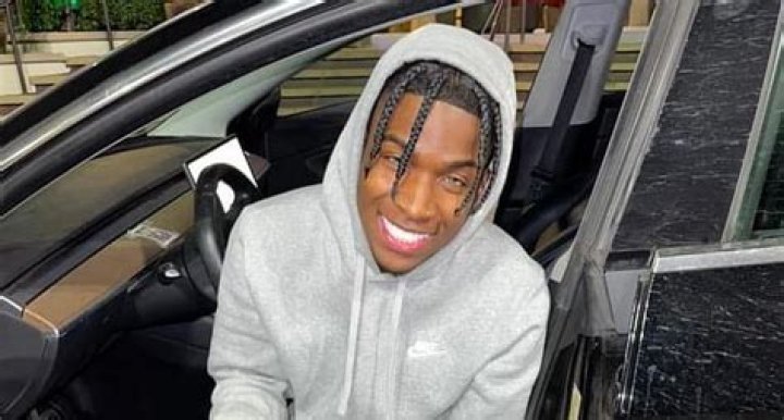 Famous TikToker SwagBoy Qs Net Worth