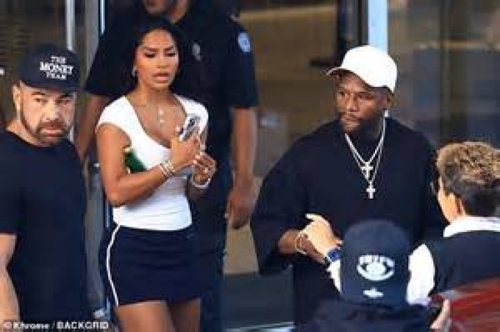 Floyd Mayweather's Girlfriend: Uncovering Surprising Truths