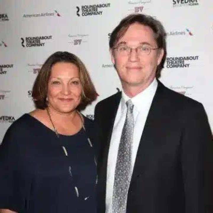 Georgiana Bischoff- All About Richard Thomas’ Wife ·