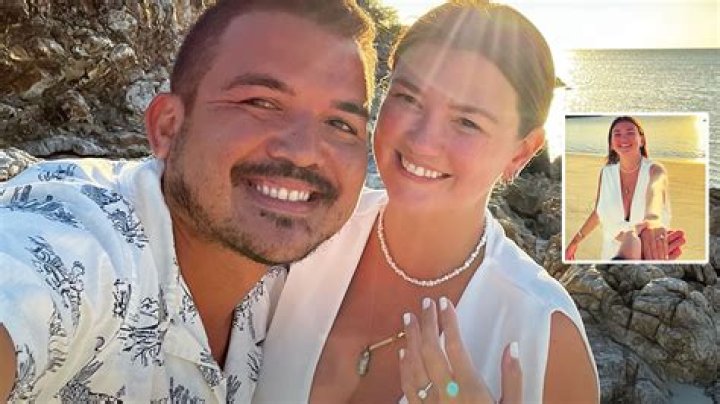 Gregg Homan, Boyfriend of Angelica Panganiban! Know About His Wife, Parents, Instagram, Net Worth,Age, Rich, Subic, & More.