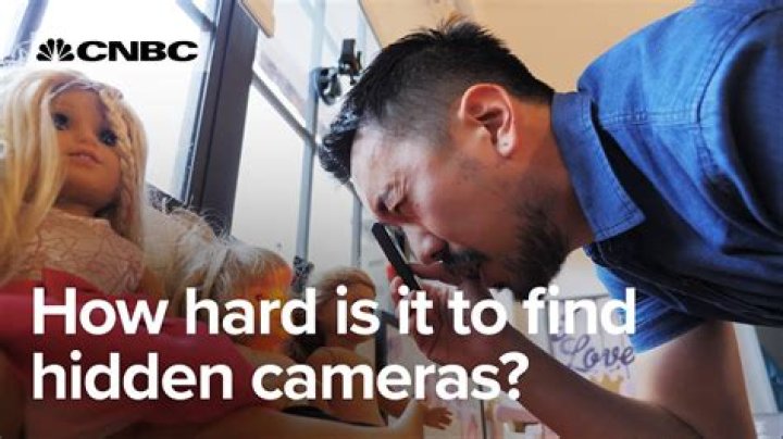 Hidden Camera Caught By Kid And Mom On Twitter