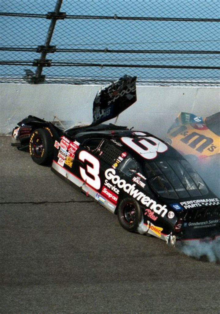 How Did Dale Earnhardt Die?