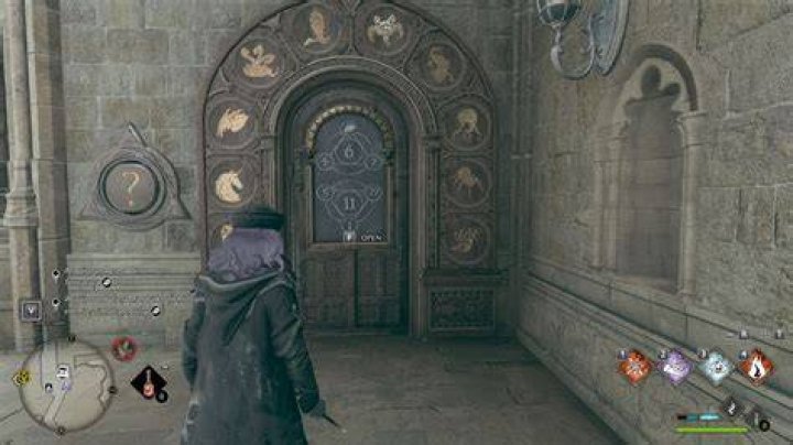 How to solve the Grand Staircase door puzzle in Hogwarts Legacy