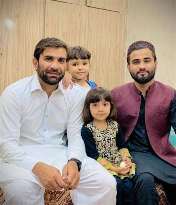 Iftikhar Ahmed Biography, Age, Height, Wife, Net Worth, Family