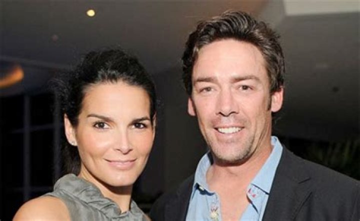 Insight Into Angie Harmon Married Life Alongside Her Daughters ·