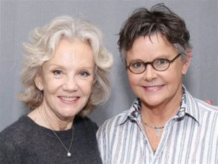 Is Amanda Bearse Gay? Who is Amanda Bearse’s Partner?