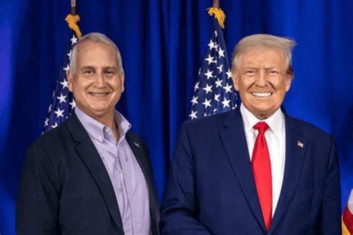 Is Jose Diaz Balart Related to Mario Diaz Balart? |