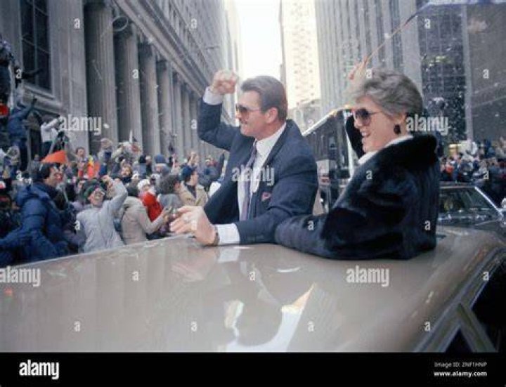 Is Mike Ditka Still Alive? Know Mike Ditka Net Worth, Wife, and More ·