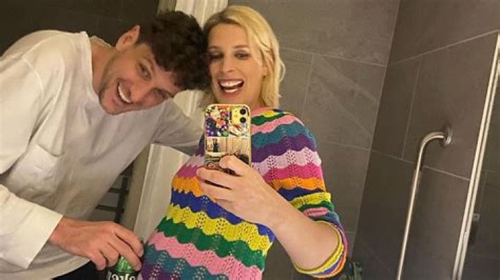 Is Sara Pascoe Pregnant? Who is Sara Pascoe Husband? |