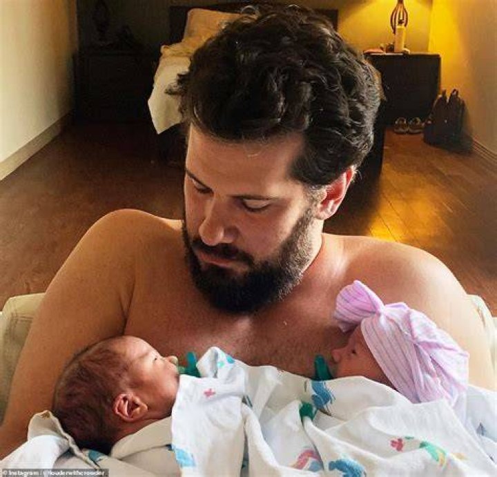 Is Steven Crowder's Wife Hilary Crowder Pregnant? Also know her Net Worth