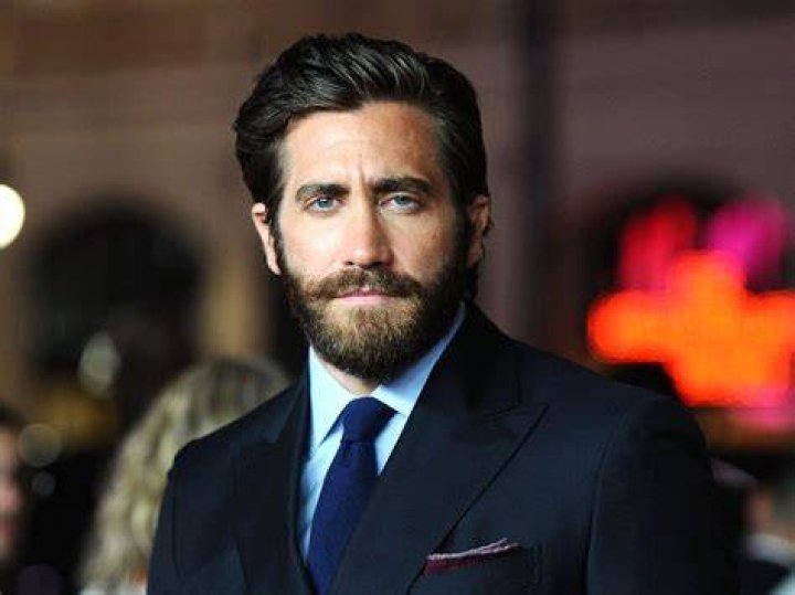 Jake Gyllenhaal Net Worth | DashBlog