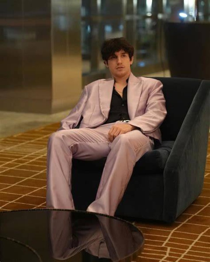 Javier Romero Net Worth, Age, Height, Bio, Birthday, Wiki!