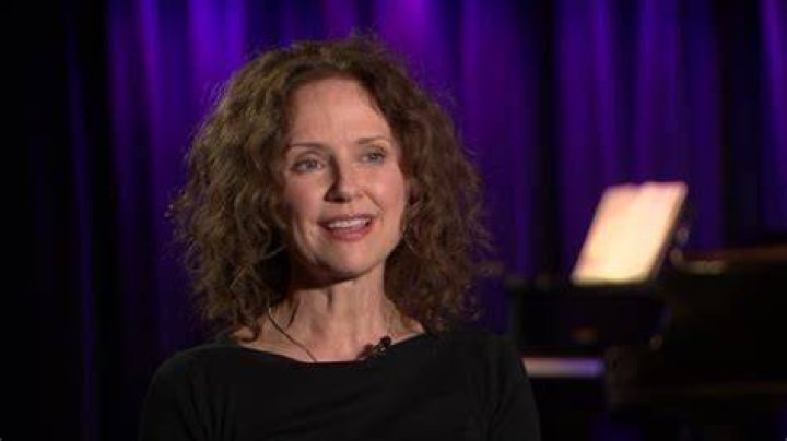 Jean Louisa Kelly Net Worth, Income, Salary, Earnings, Biography