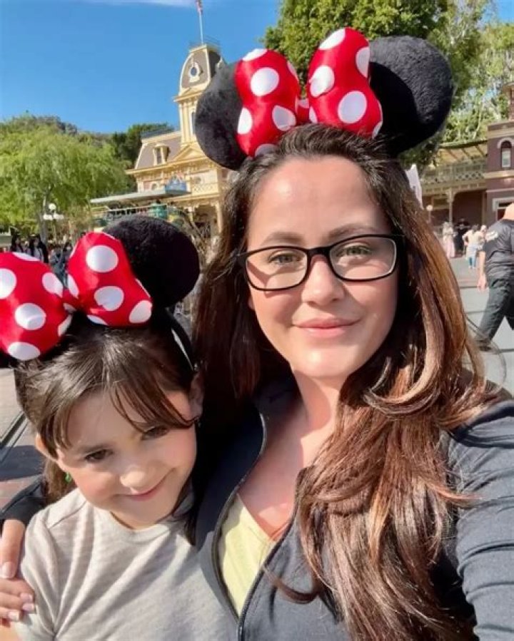 Jenelle Evans Bio, Wiki, Age, Siblings, Boyfriends, Height, Wedding, Husband, Kids, Net Worth and In