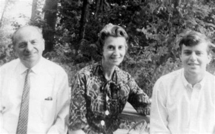 Jerry Springer Parents: Meet Margot Kallmann And Richard