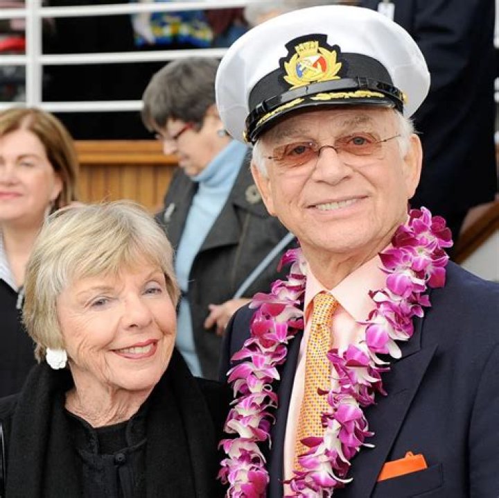 Joan Devore: Facts About Gavin MacLeod's ex-wife