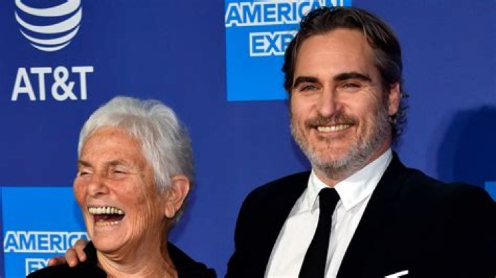 Joaquin Phoenix Gave Special Shoutout To His Mom After Bagging 2024 Critics
