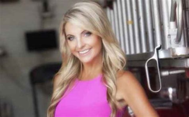 Julie Dorenbos Bio, Wiki, Age, Height, Body Measurement, Personal Life & Net Worth
