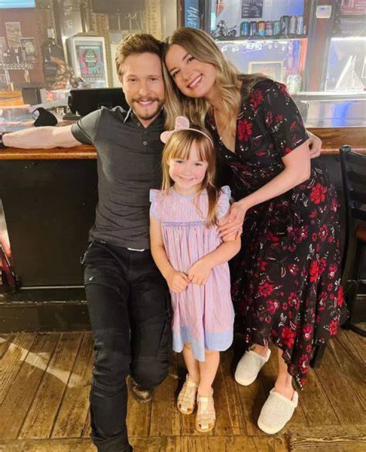 Karen Czuchry: Who is Matt Czuchry's sister?